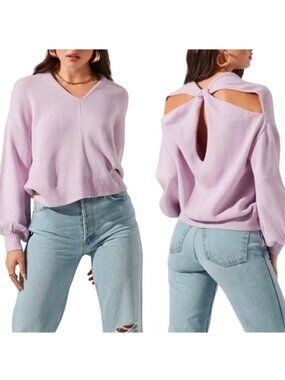 ASTR The Label Sweater Size Large V Neck Cutout Back Balloon Sleeves Lilac NEW